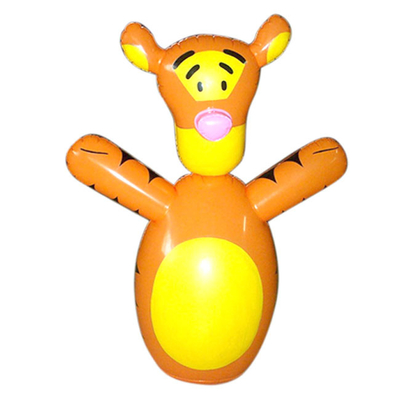 Os brinquedos infláveis da água do tigre bonito para a criança, palma do jardim entregam o brinquedo